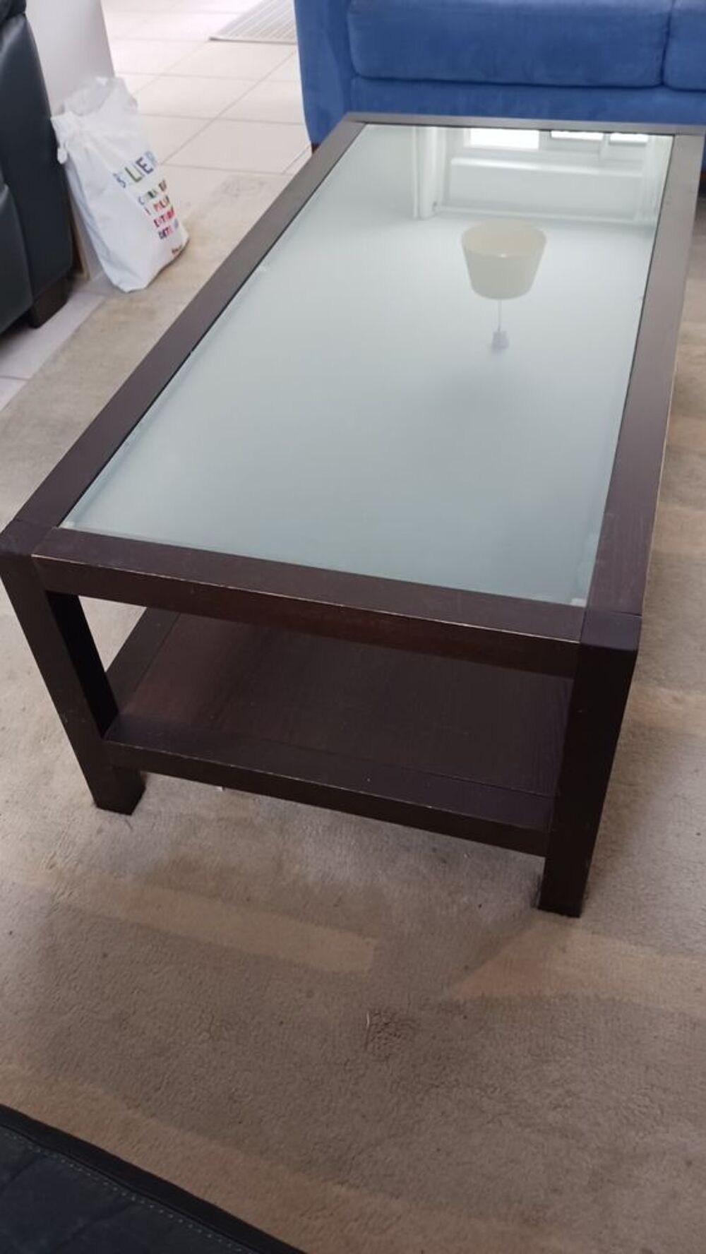 Grande table basse de salon en bois et verre d&eacute;poli Meubles