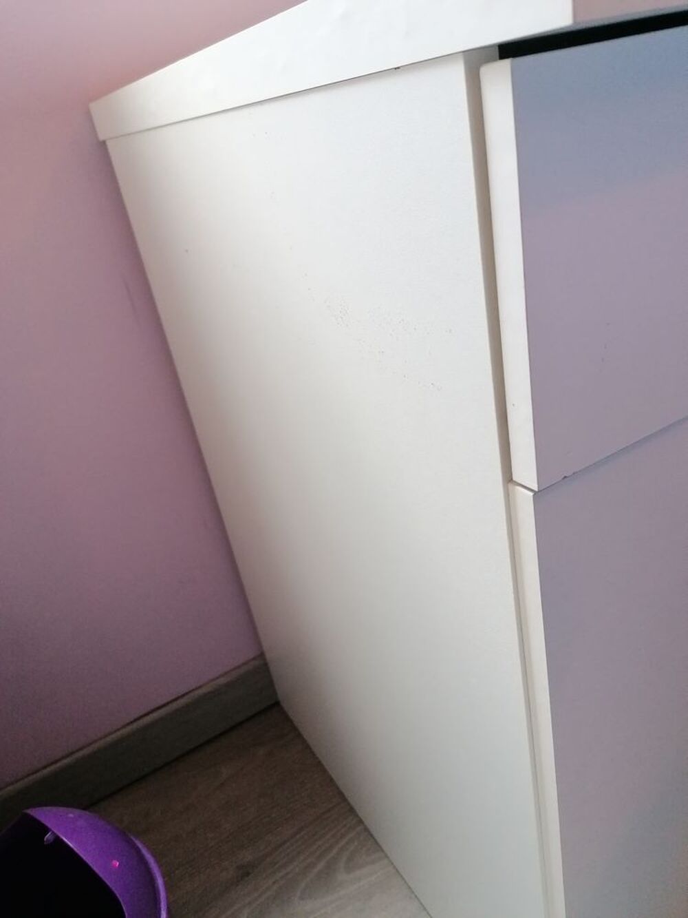 Bureau Blanc FINLANDEK . Tr&egrave;s robuste
Meubles