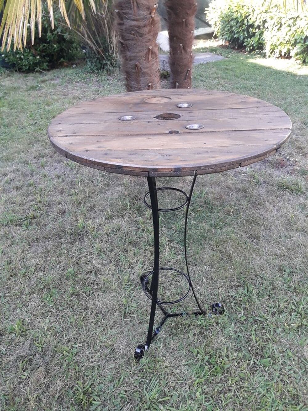 Table haute fer forg&eacute; et bois Décoration