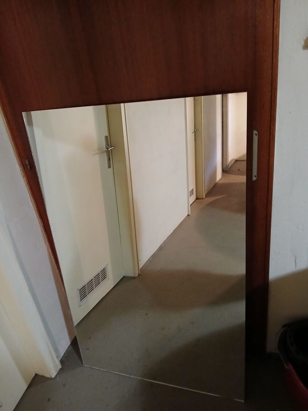 MIROIR EN BON ETAT Décoration