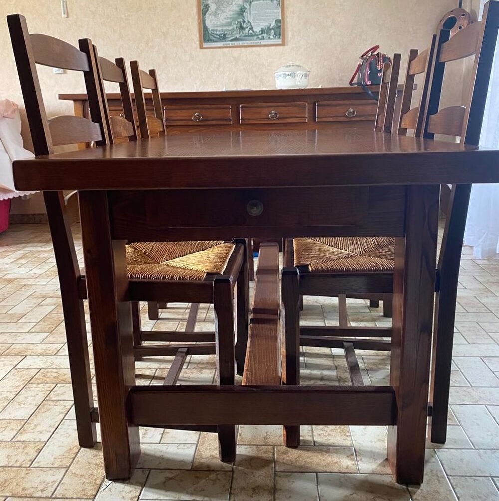 Table salle &agrave; manger en ch&ecirc;ne massif et 6 chaises Meubles