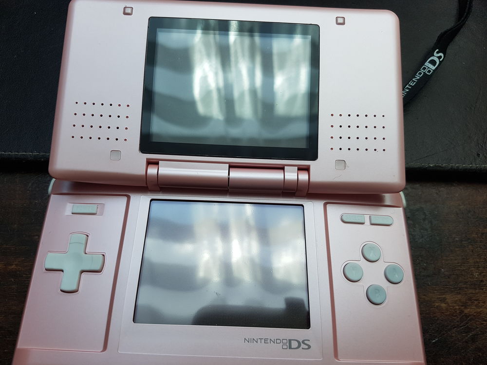 nitendo Consoles et jeux vidéos