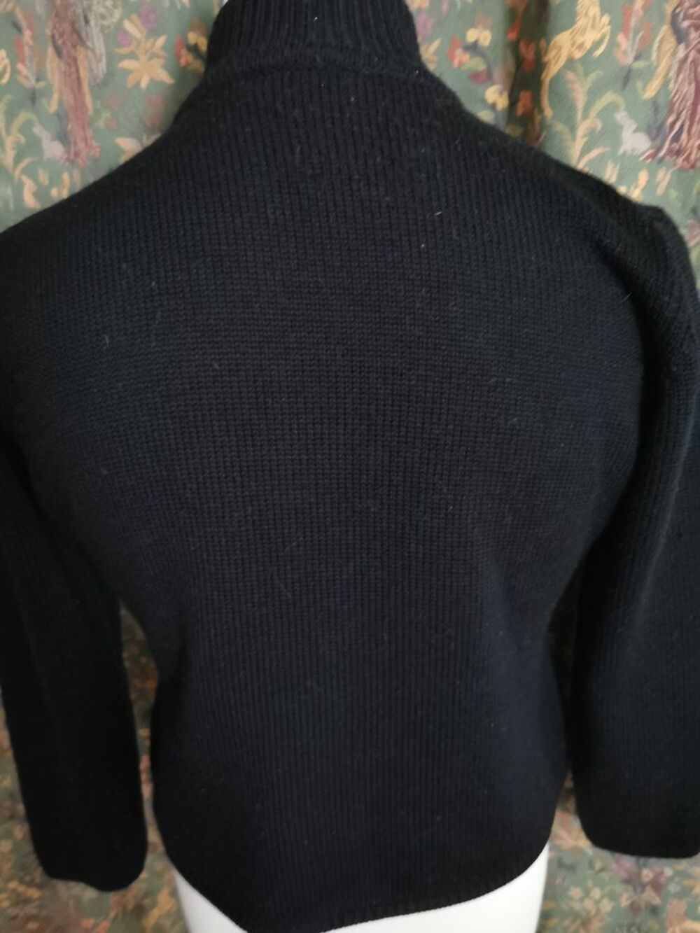 Pull noir col chemin&eacute;e 42 Vêtements
