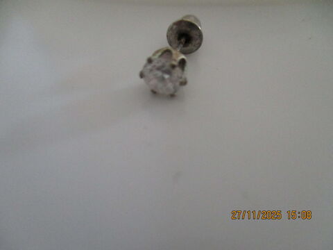boucle d'oreille 0 Malzéville (54)