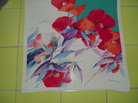 FOULARD CARRE DE SOIE CHRISTIAN DIOR 0 Corbeil-Essonnes (91)