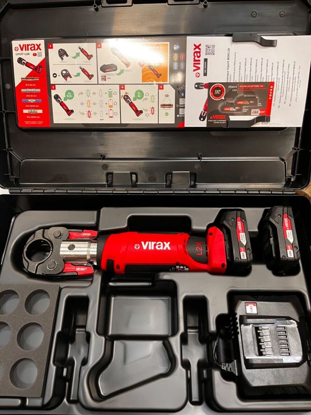 sertisseuse virax L2X + pince mere + 2 batteries + chargeur Bricolage