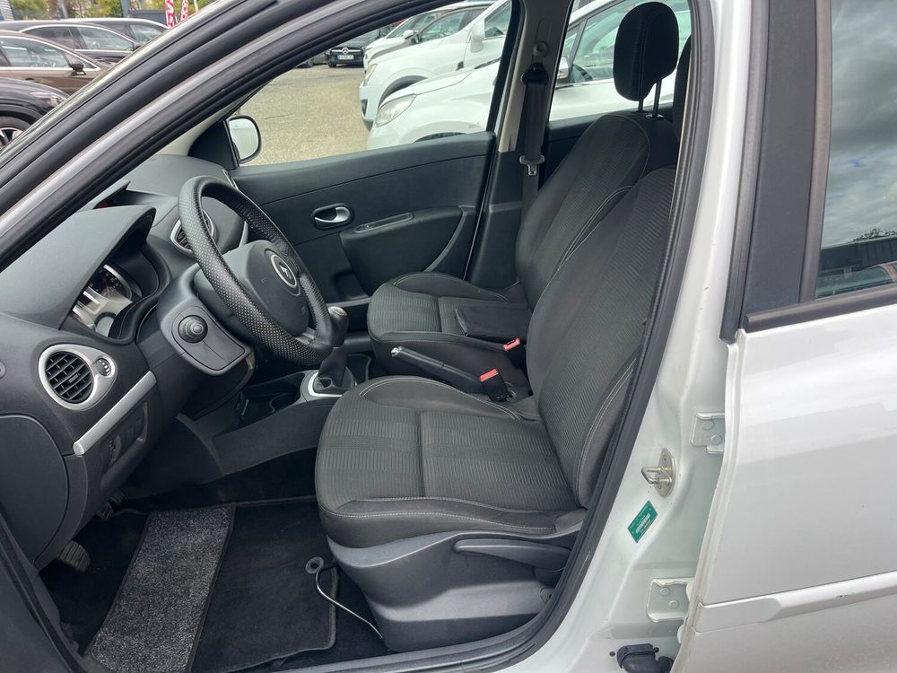 Clio III 1.2 16V 75 eco2 Expression Clim Euro 5 2011 occasion 82000 Montauban