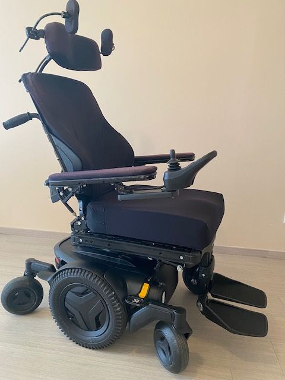 AV fauteuil roulant &eacute;lectrique enfant ou adulte Sports