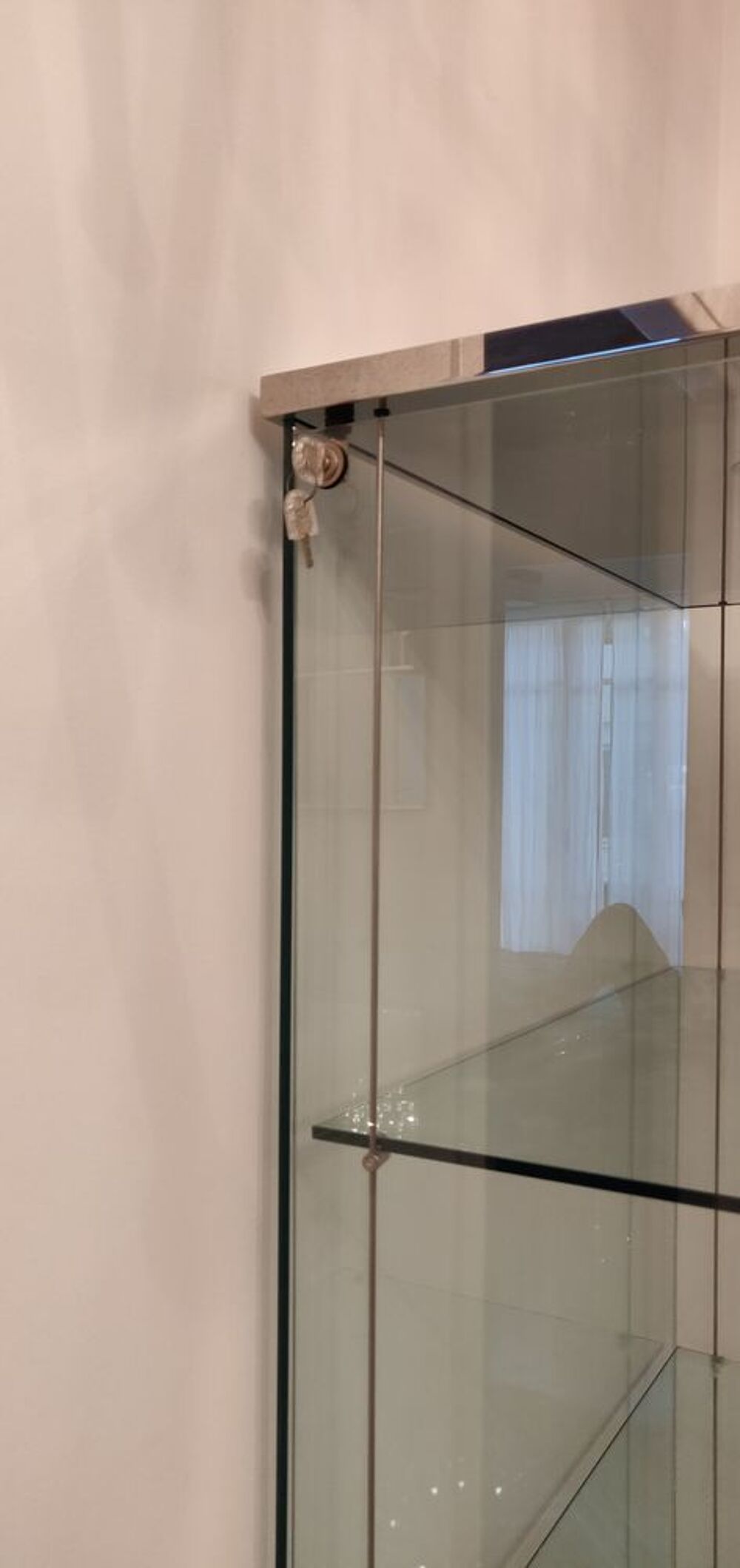 2 Elegants vitrines en verre de Cattelan Italia Meubles