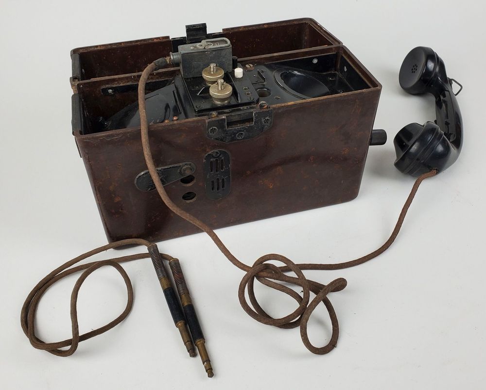 T&eacute;l&eacute;phone de campagne WW2 Allemand de 1940 
