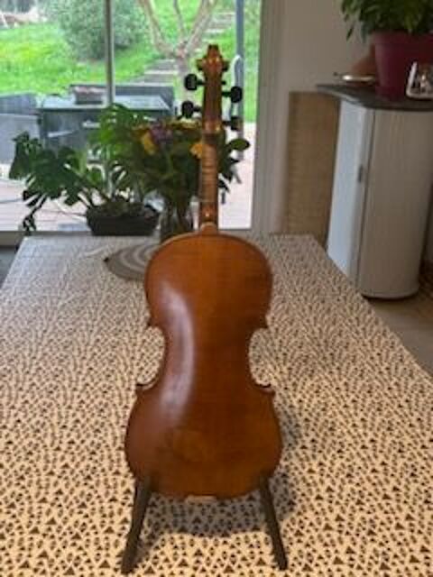 Violon Mirecourt 1500 La Réole (33)