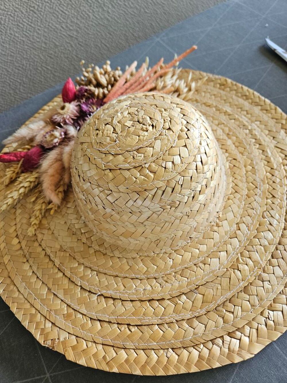 Chapeau de paille pour petit tour de t&ecirc;te tb &eacute;tat Vêtements
