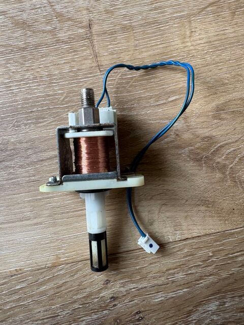 Pompe pour feu �  p�trole poele a petrole qlima 40 Riedisheim (68)