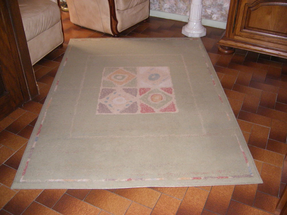 TAPIS SALON 120 X 170 CM VERT KAKI CLAIR comme neuf Décoration