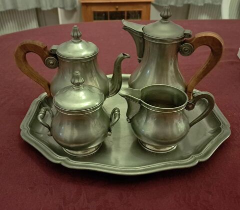 Service � th� caf� en �tain.  0 No� (31)