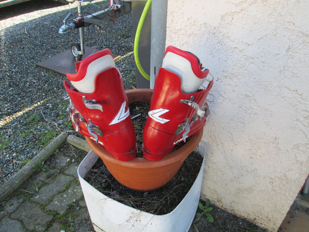 chaussure de skis marque LANGE peu servis ,skis ROSSIGNOL, Chaussures
