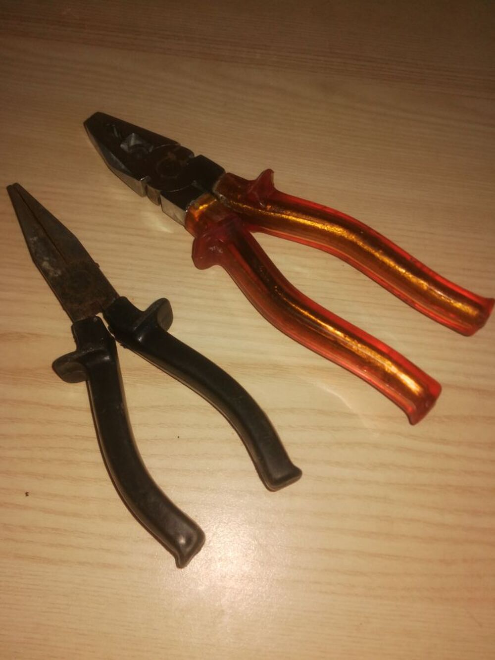 2 pinces diff&eacute;rentes Bricolage