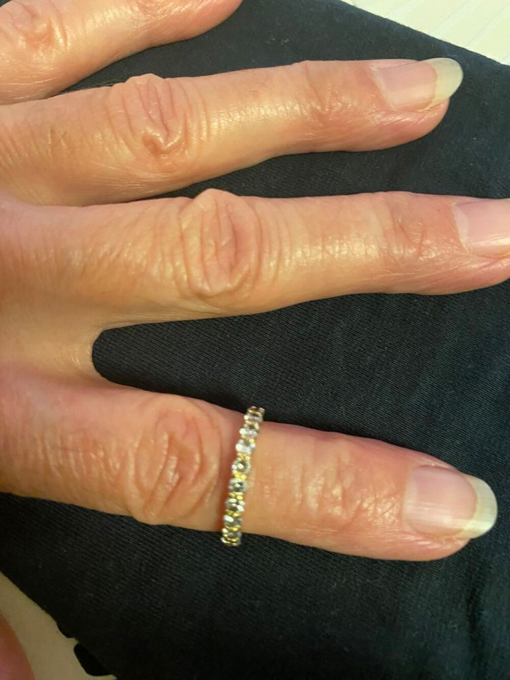 1/2 alliance or 18 carats et 11 diamants pour 0.60 carats Bijoux et montres