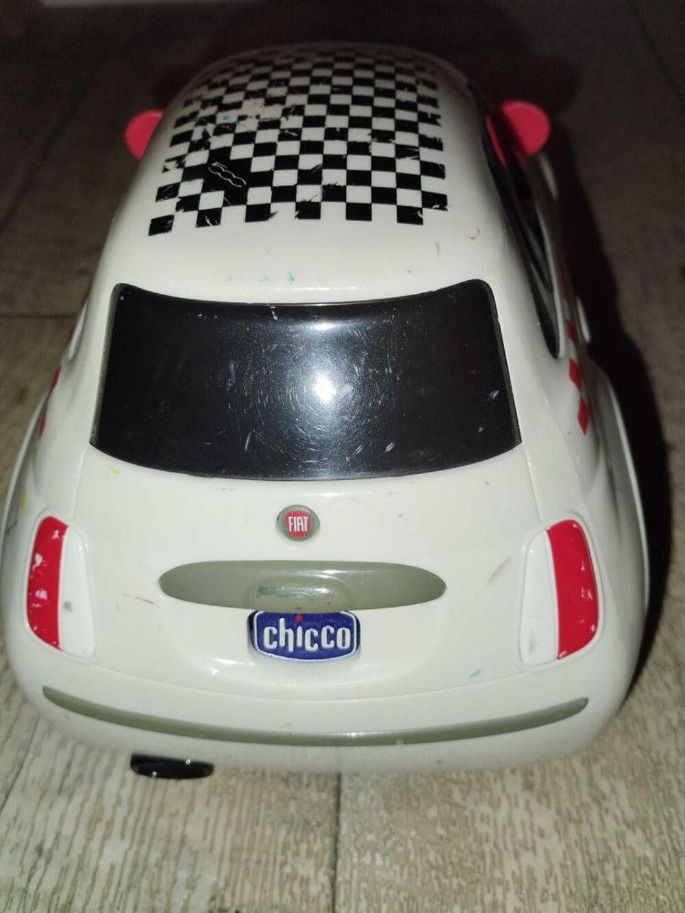 Voiture t&eacute;l&eacute;command&eacute;e Fiat 500 Jeux / jouets