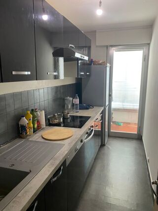  Appartement à louer 2 pièces 50 m²