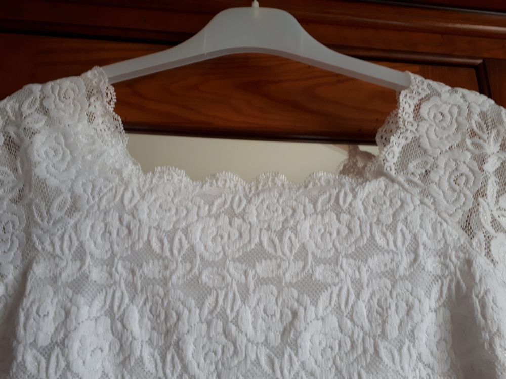 Beau top en dentelle - 38 - EXCELLENT &Eacute;TAT Vêtements