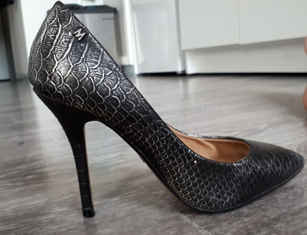 2 paires de chaussures Chaussures