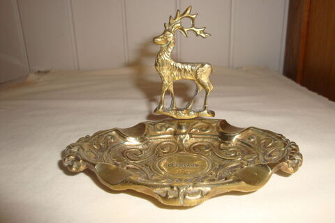 petit cendrier en laiton... 15 Quesnoy-sur-De�le (59)