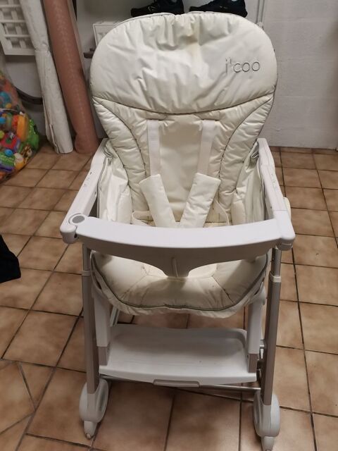 a c�der une chaise b�b� 3 fonctions 30 Saint-Pierre-de-Varengeville (76)