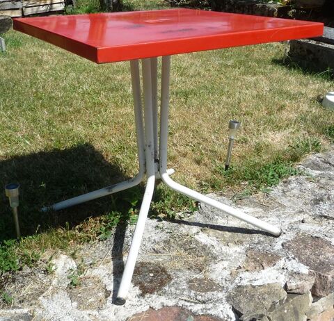 Table de terrasse ancienne Bar  Bistrot + ses 4 chaises 235 Dole (39)