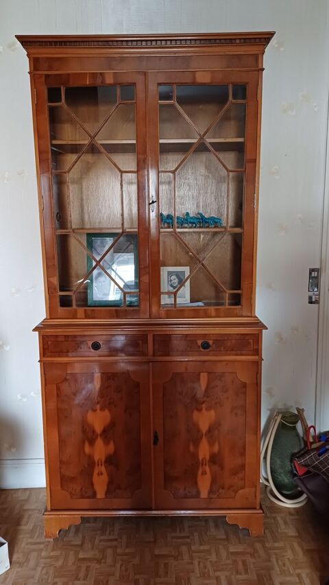 Buffet/ vitrine 350 Paris 15 (75)