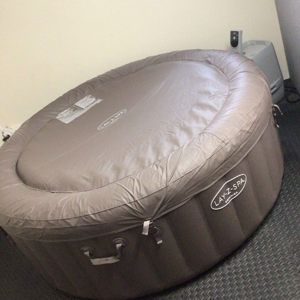 spa jacuzzi gonflable Jardin