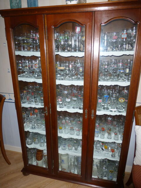 COLLECTION DE VERRES  A BIERE PUBLICITAIRE 560 Montbartier (82)