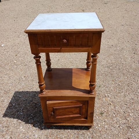 chevet / sellette dessus marbre 30 Vendeuvre-du-Poitou (86)