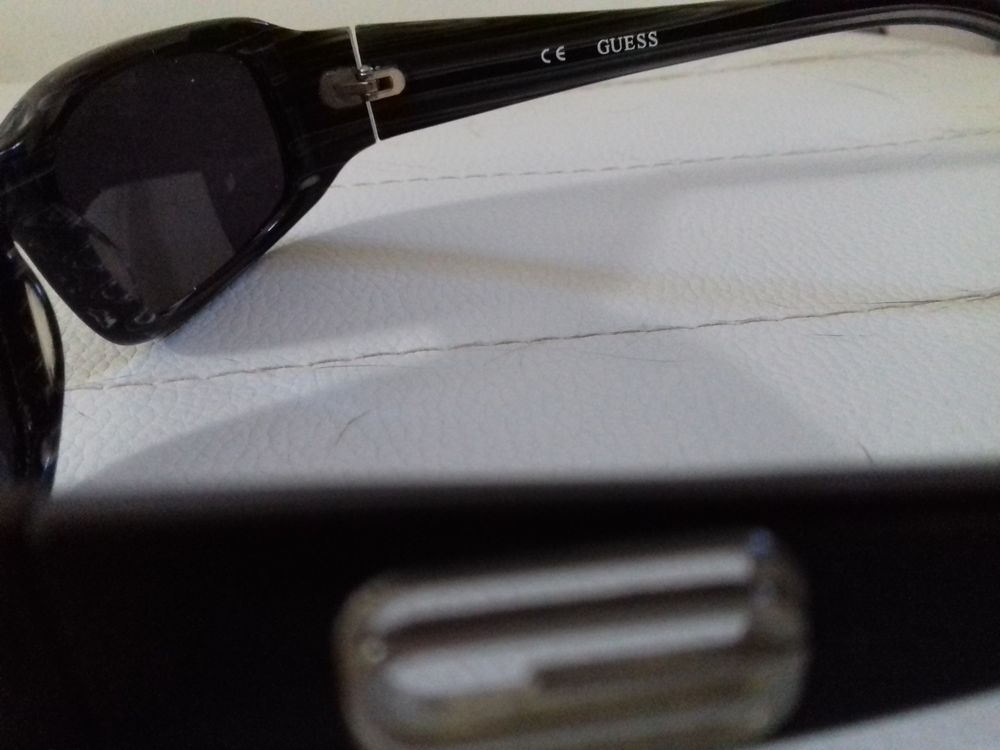 lunette guess Bijoux et montres