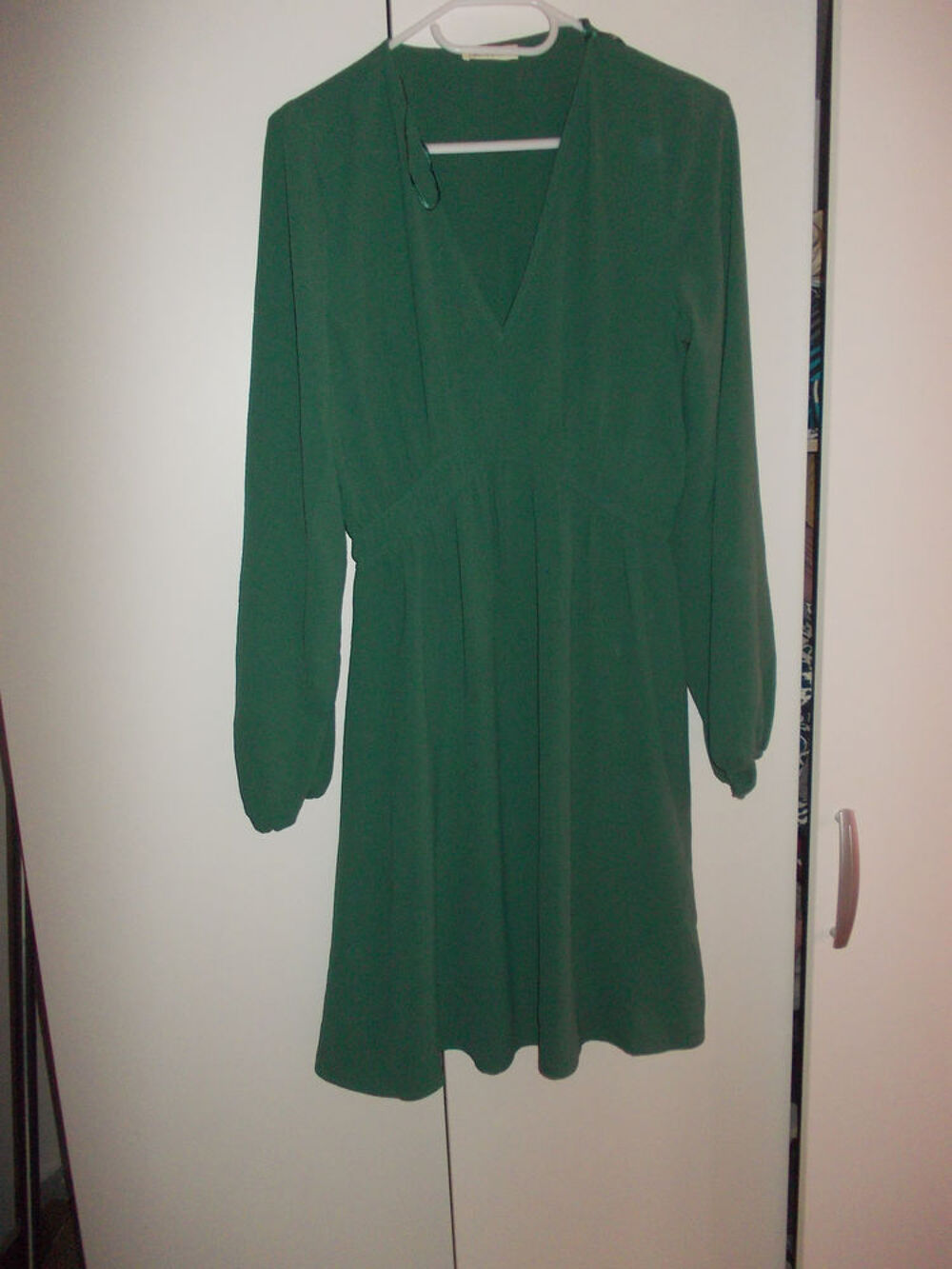 Robe verte taille M Vêtements