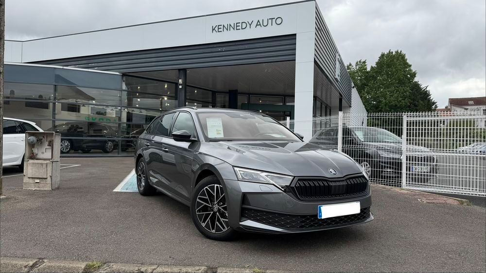 Superb Octavia Combi Sportline 2024 occasion 40100 Dax