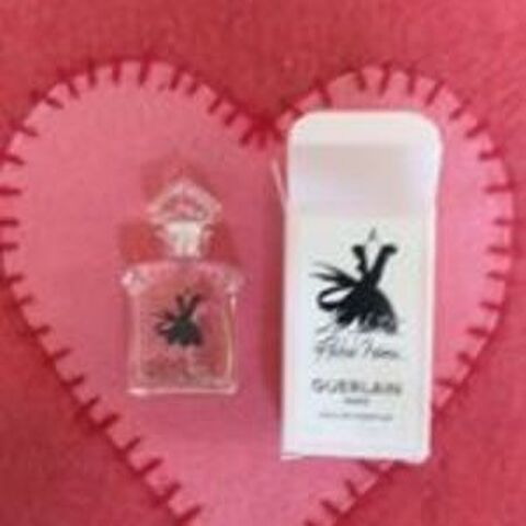 Miniature Guerlain pleine avec boite la petite robe noire 15 Cavaillon (84)