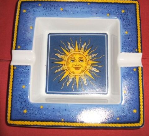 Cendrier en Porcelaine d�cor soleil 15x15 cm N�2 10 Le Moule (97)