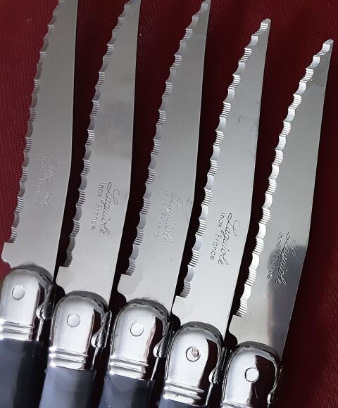 Cinq couteaux  dents LAGUIOLE manches de couleur gris  nacr 10 Pontoise (95)
