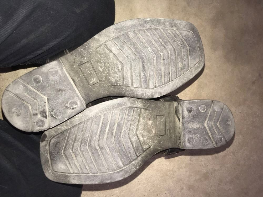 Chaussure d&eacute;contract&eacute;e confortable, Pointure 41 Chaussures