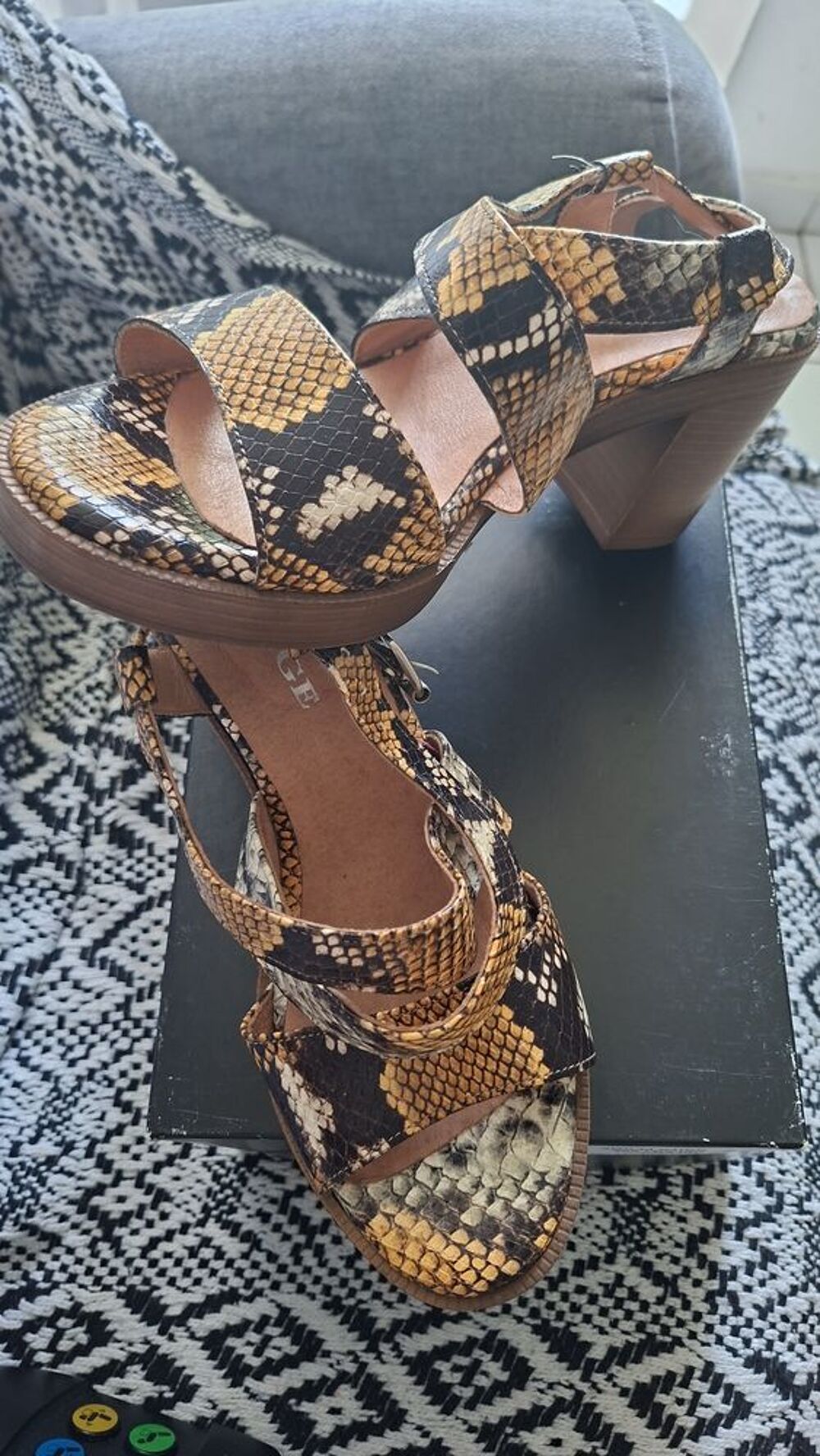 Sandales adige Chaussures