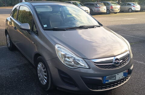Opel Corsa 1.0 - 65 ch 150&egrave;me Anniversaire 2012 occasion Castelmayran 82210