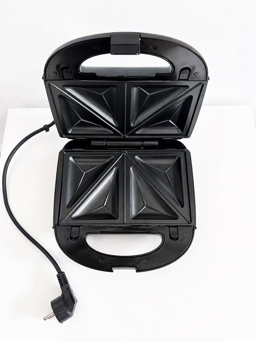Appareil &agrave; croque-monsieur / sandwich grill SilverCrest Electroménager