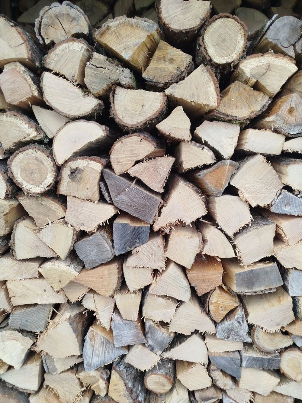 Bois de chauffage 33cm sec de 3 ans Bricolage