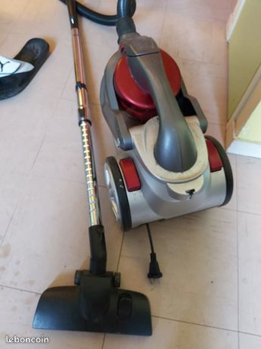 Aspirateur sans sac Electroménager