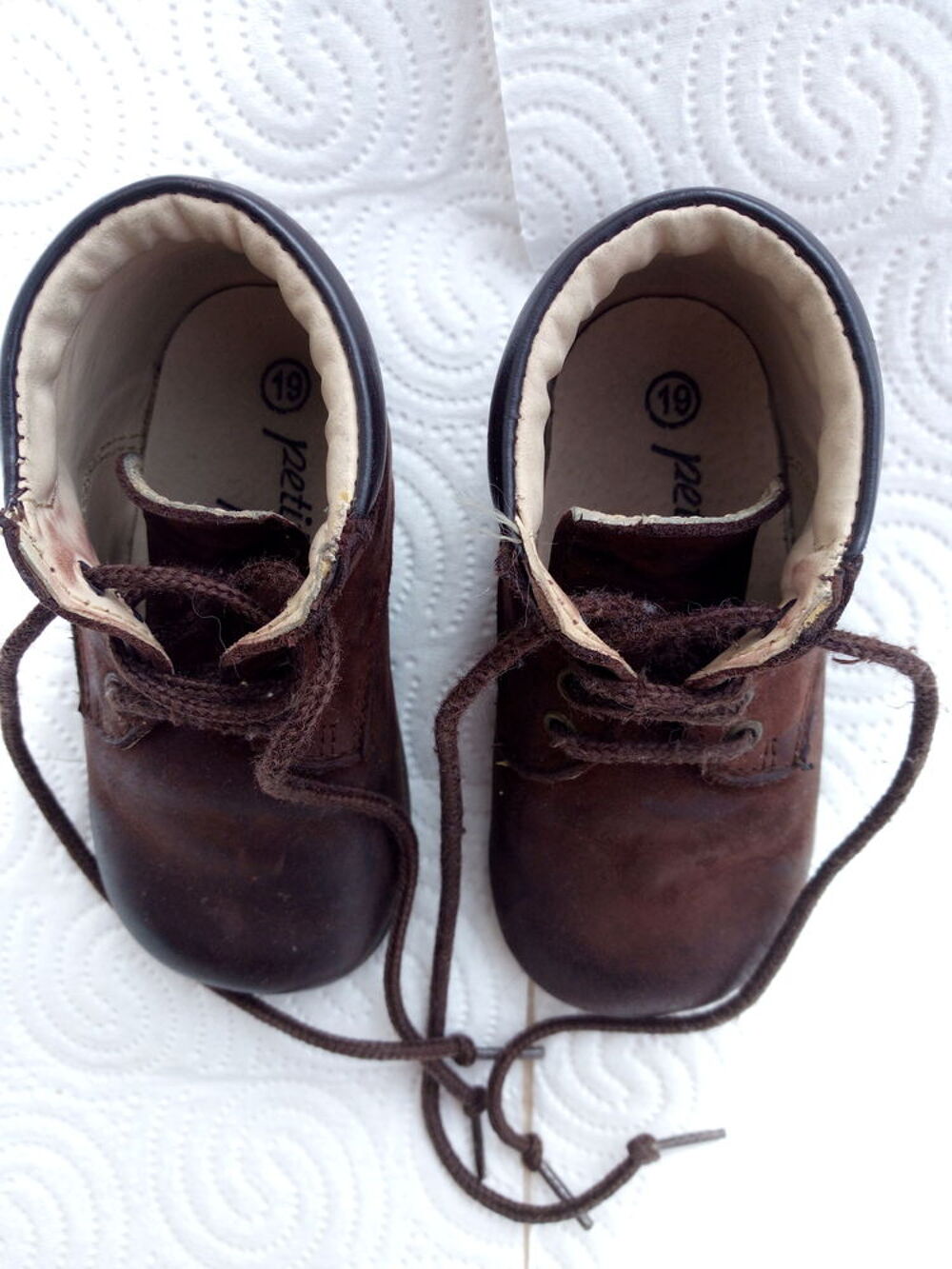 Chaussures &agrave; lacets ? Marron ? Petits Petons ? T.19 Puriculture