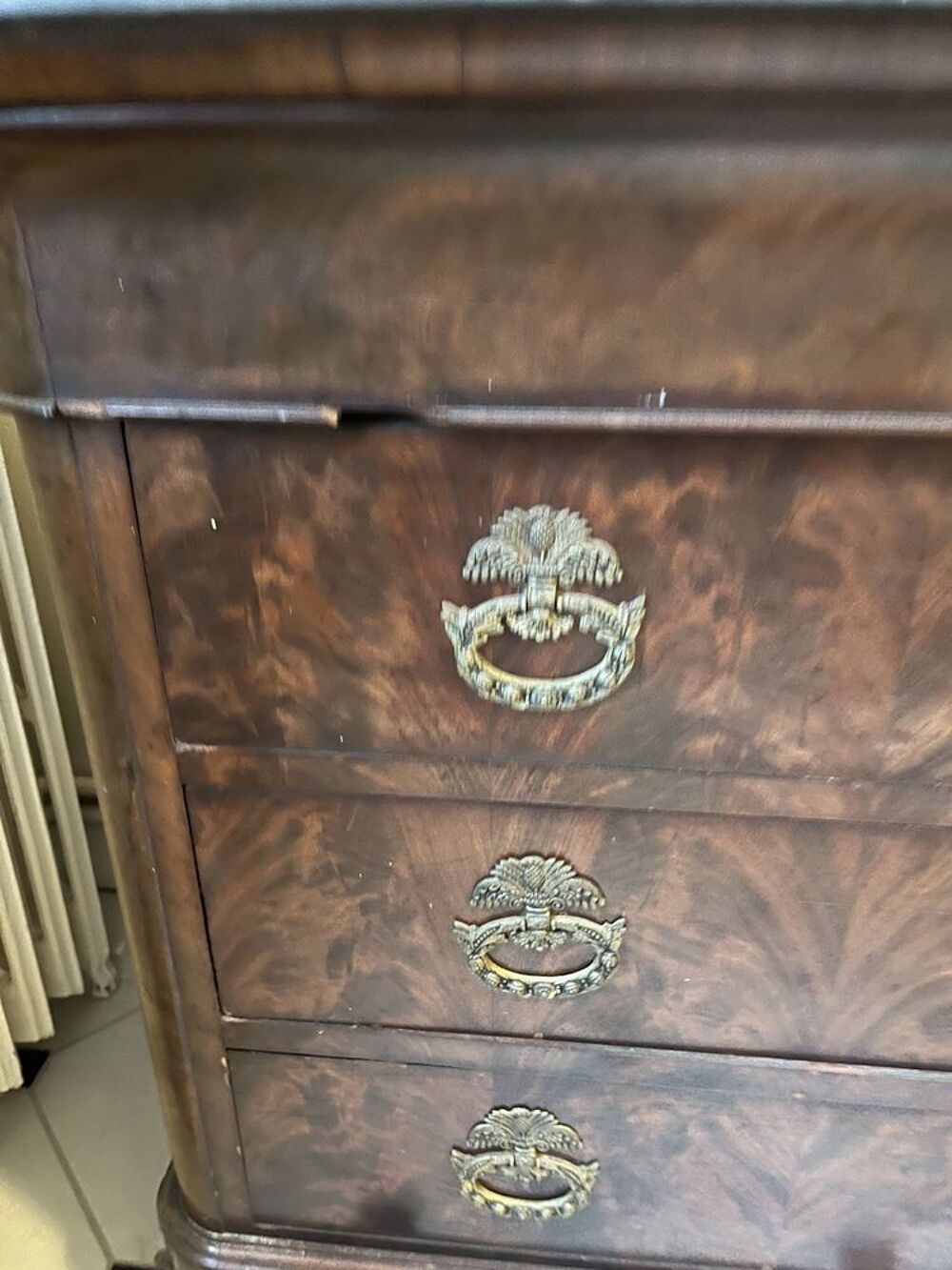 Commode ancienne &agrave; 3 tiroirs Meubles
