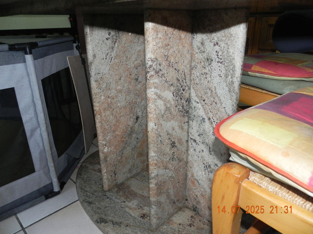 table granit Meubles