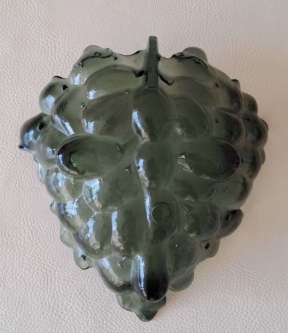 coupe coupelle vide poche en verre press&eacute; couleur vert gris Décoration
