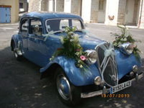   UNE BELLE VOITURE DE COLLECTION POUR TOUTES CEREMONIES
